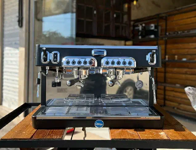 اسپرسوساز صنعتی ایتالیایی کاریمالی سنتو ۲۰۱۶|کافی‌شاپ و رستوران|بجنورد, |دیوار