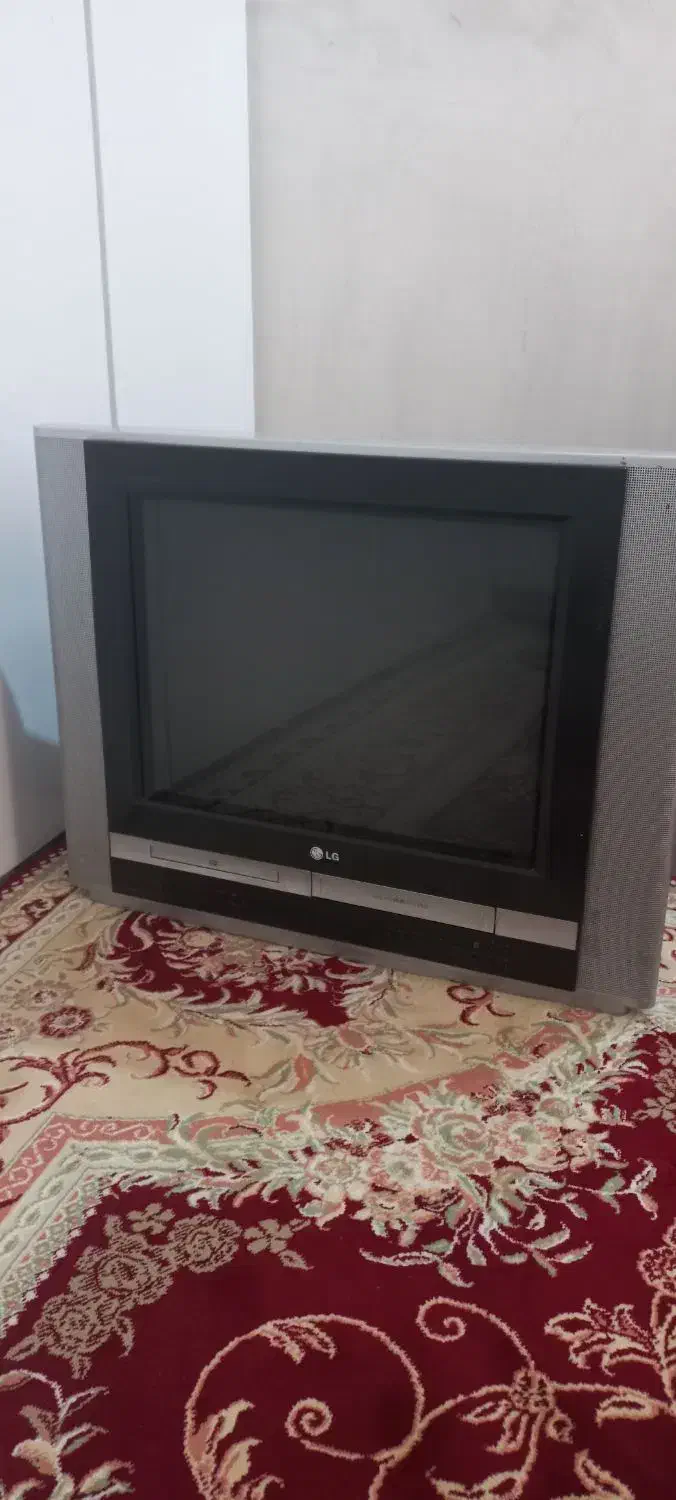 تلوزیون ۲۱ اینج سیدی و ویدیو خور|تلویزیون و پروژکتور|ارژن, |دیوار