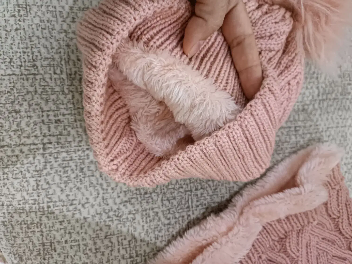 کلاه و رینگ بافت|کفش و لباس بچه|گنبد کاووس, |دیوار