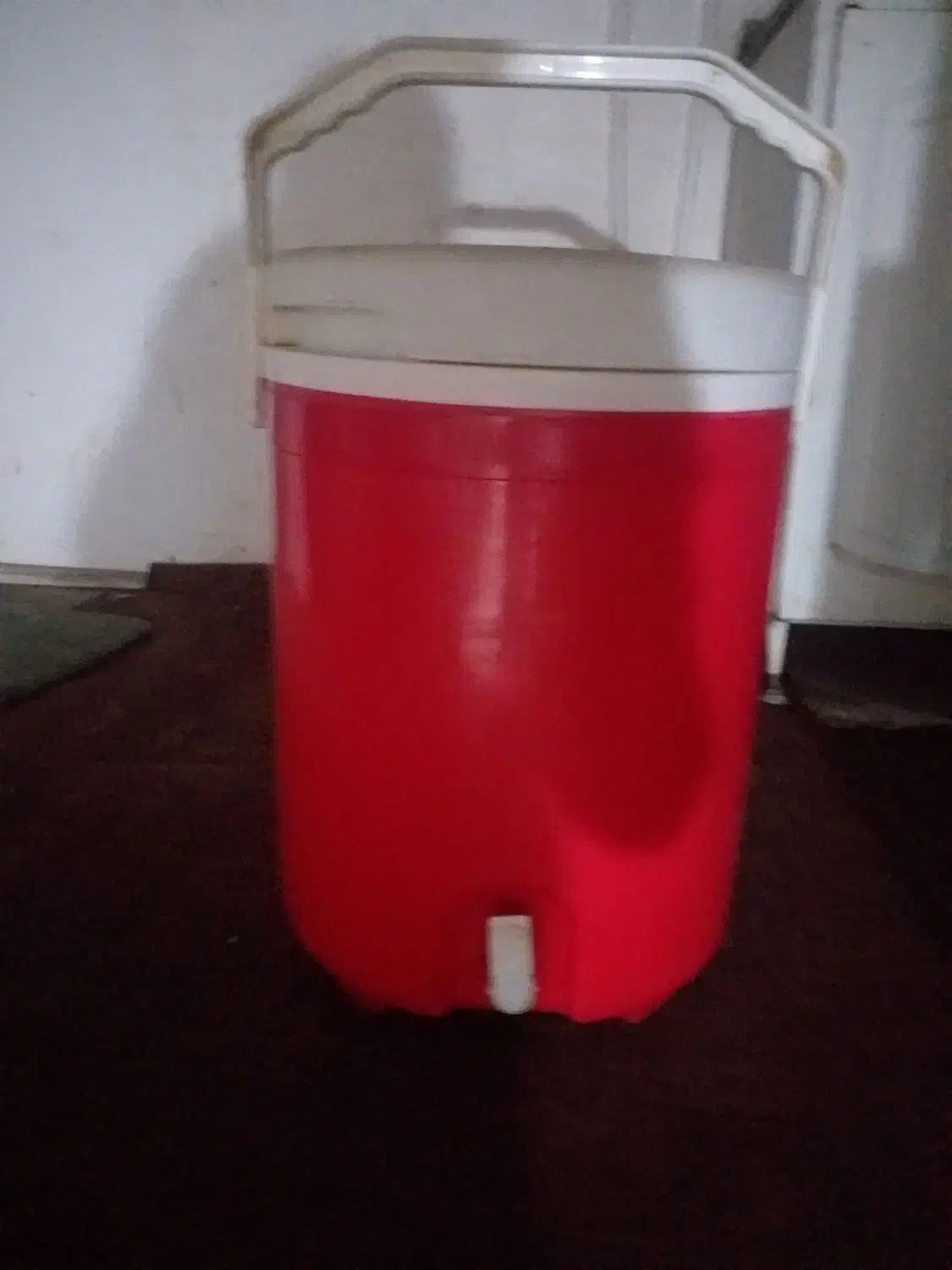 کلمن|ظروف نگهدارنده، پلاستیکی، یکبارمصرف|قم, شهر قائم|دیوار