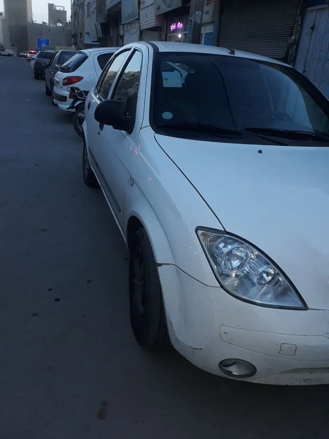 وسایل نقلیه|خودرو سواری و وانت|پرند, فاز ۴|دیوار