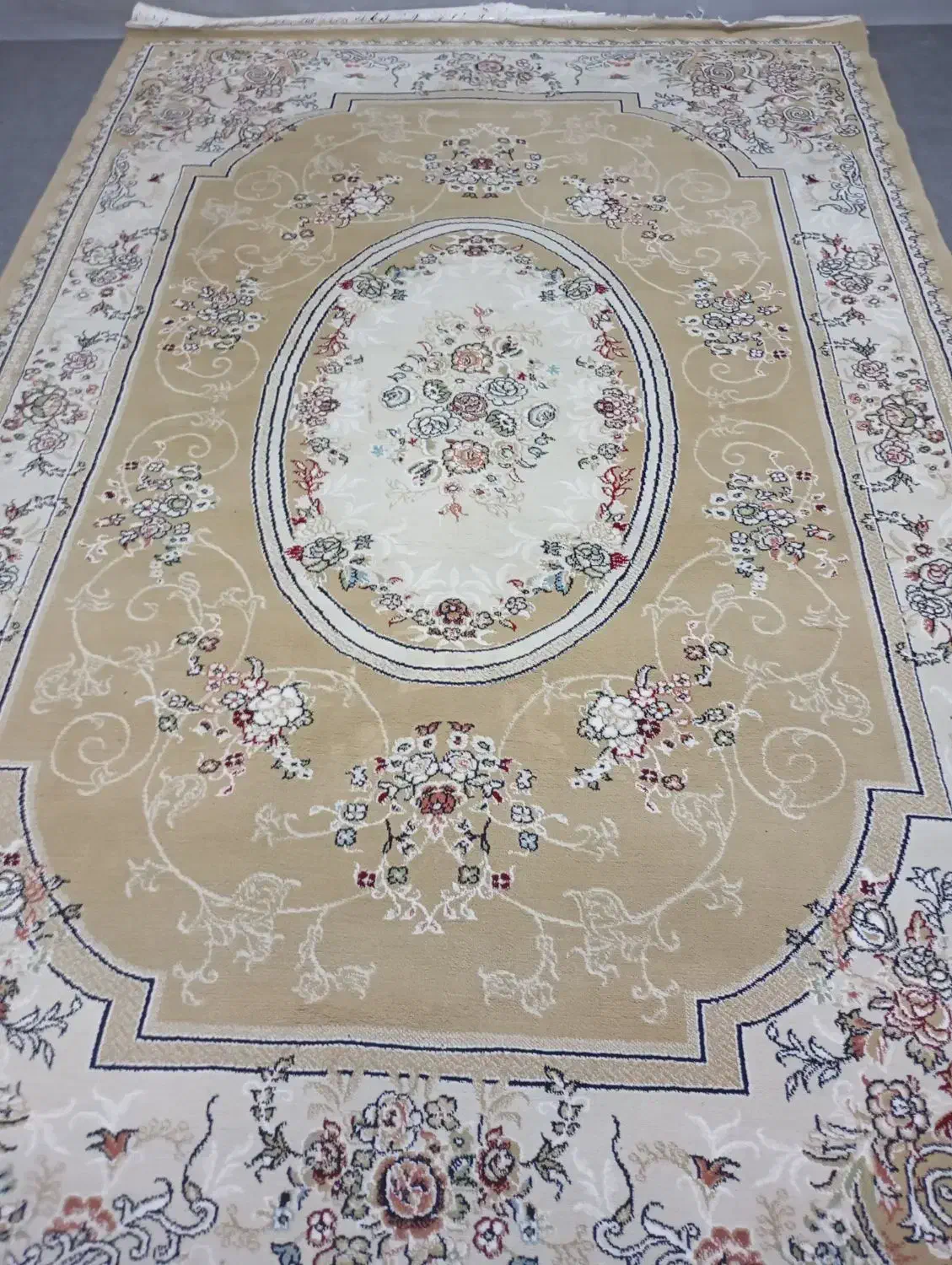 فرش در حد نو|فرش|نوشهر, |دیوار