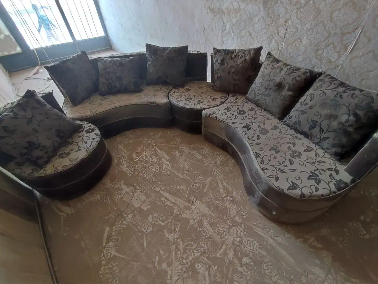 مبل ۷ نفره و ساب باکس|مبلمان خانگی و میز عسلی|زهک, |دیوار