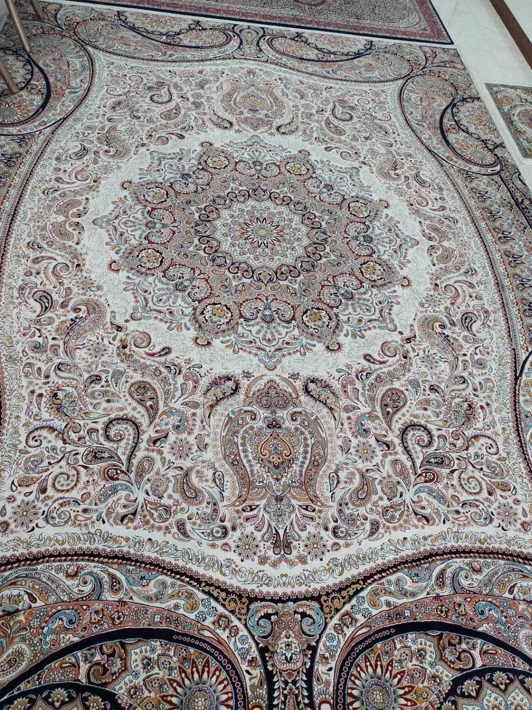 دو تخته فرش ۱۲متری شونهرآلمان|فرش|ملایر, |دیوار