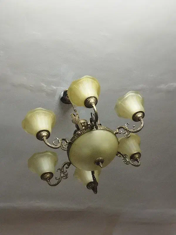 لوستر|لوستر و چراغ آویز|قدس, شهرقدس|دیوار