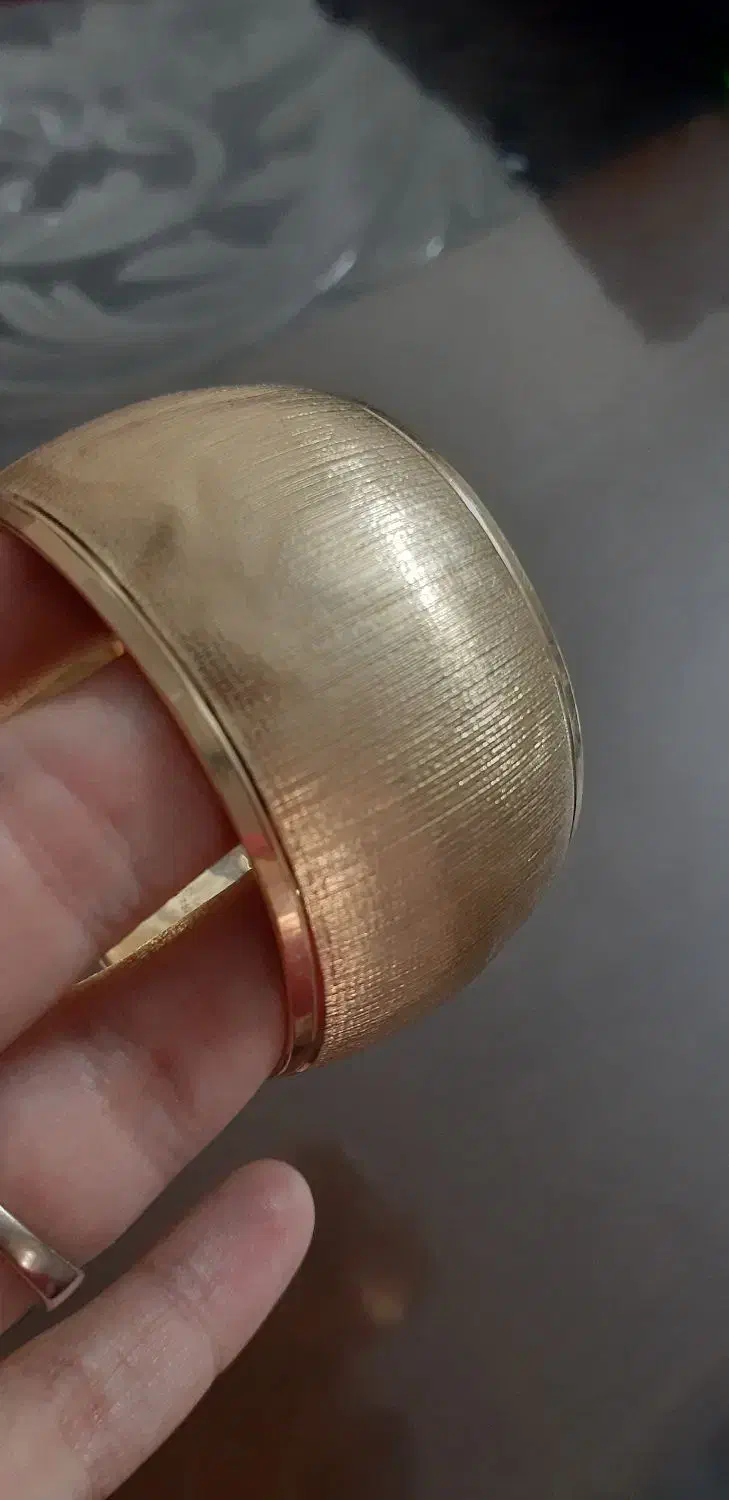 فروش فوری تک دست طلا با قیمت استثنایی|جواهرات|اصفهان, باغ زرشک|دیوار