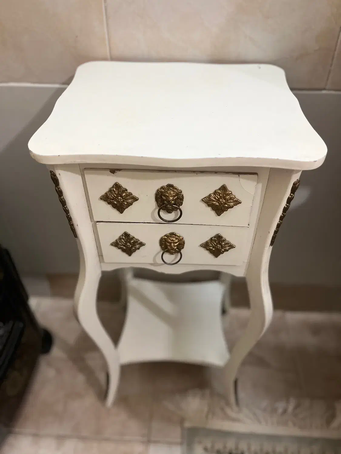 میز تلفن|میز تلفن|قم, سراجه (۱۵ خرداد)|دیوار