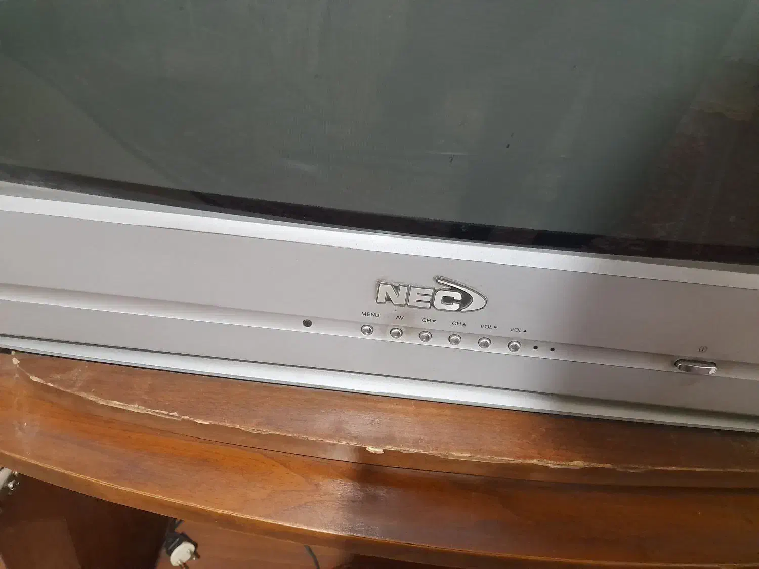 تلوزیون در حد نو سالم سالم|تلویزیون و پروژکتور|داران, |دیوار