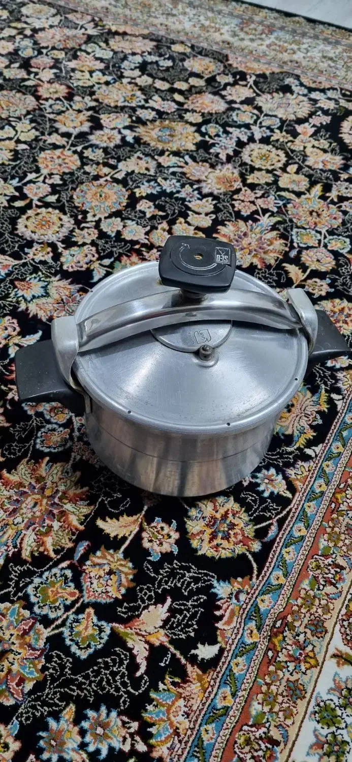 زود پز سب|ظروف پخت‌وپز|تهران, آهنگ|دیوار