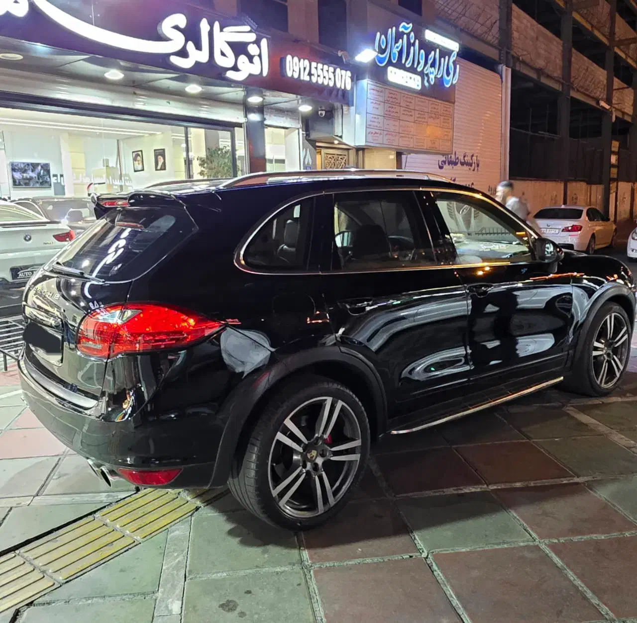 Porsche cayenne 2012|خودرو سواری و وانت|تهران, سعادت‌آباد|دیوار