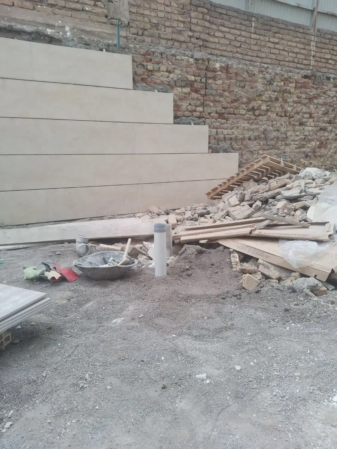 شاگرد کاشیکاری|استخدام معماری، عمران و ساختمانی|میانه, |دیوار