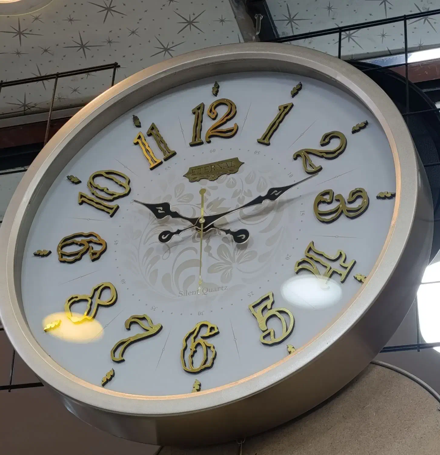 ساعت دیواری بی صدا ۵۵ سانتی با یکسال گارانتی|ساعت دیواری و تزئینی|قم, ارم|دیوار