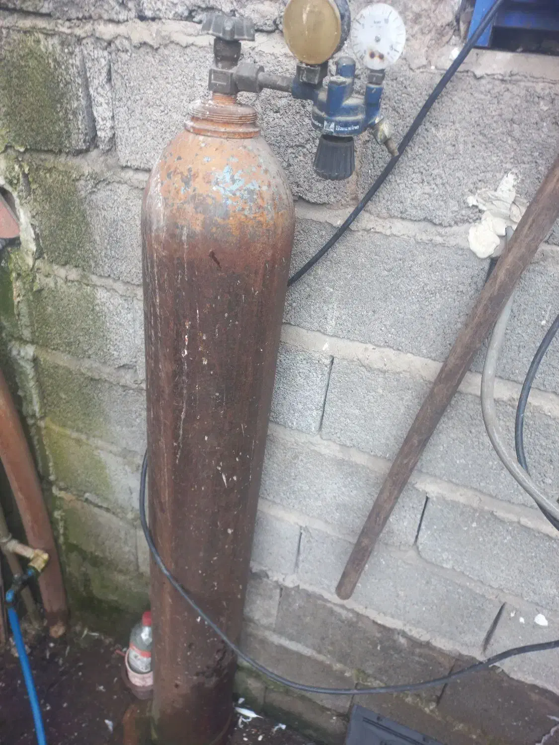 کپسول اکسیژن هوابرش .|ابزارآلات|آستانه اشرفیه, |دیوار