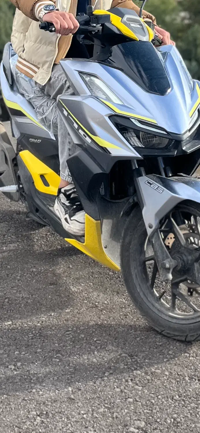 کیلیک واریو ۱۷۰|موتورسیکلت|بروجرد, |دیوار