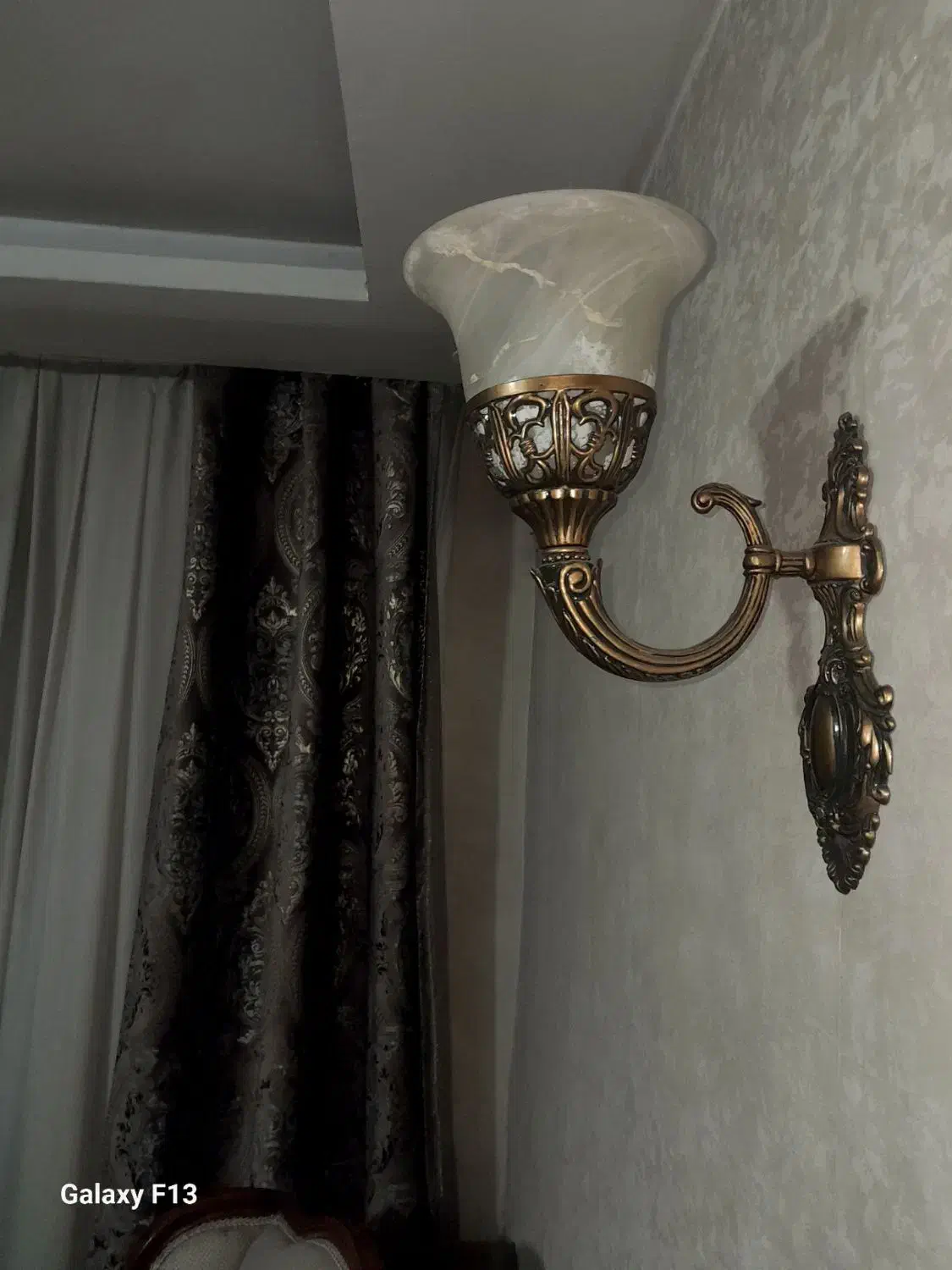 دیوار کوب|لوستر و چراغ آویز|ری, سیزده آبان|دیوار