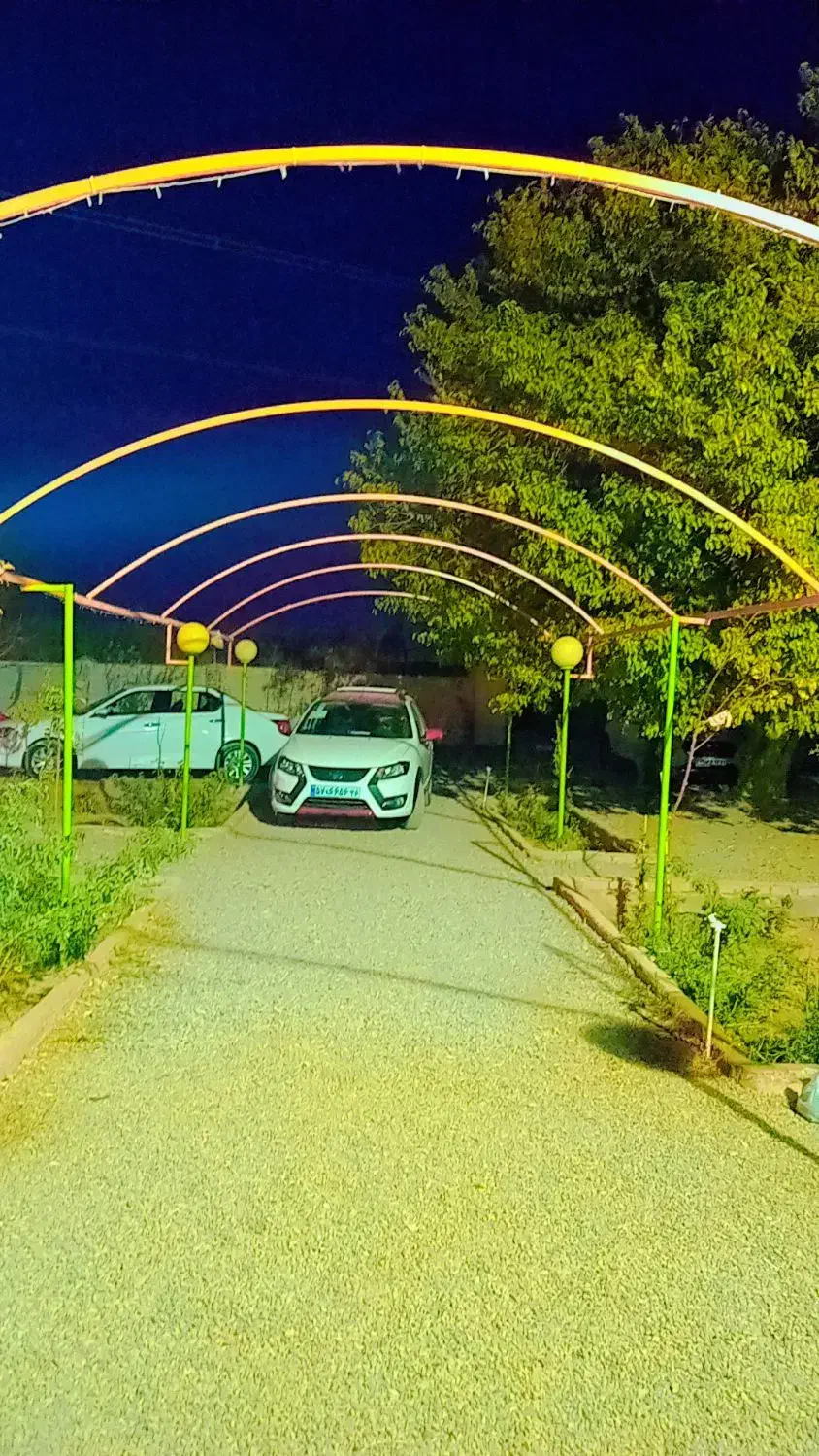 اجاره باغ ویلا استخر دار|اجارهٔ کوتاه‌مدت ویلا و باغ|تربت جام, میان جام|دیوار