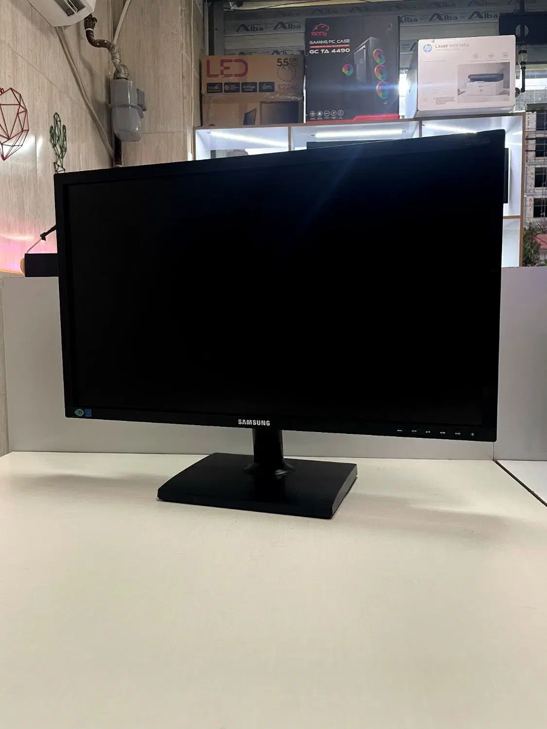 انواع مانیتور 24 اینچ LED|قطعات و لوازم جانبی رایانه|ملارد, |دیوار