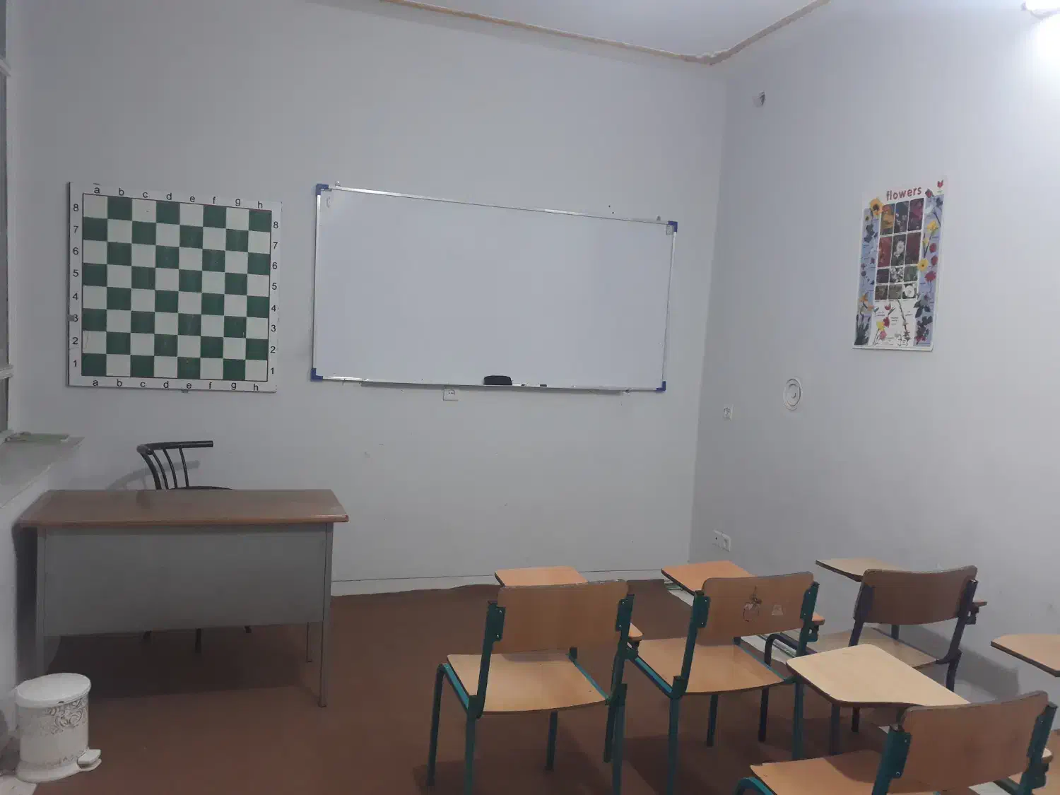 اجاره دادن کلاس های آموزشگاه|اجارهٔ کوتاهمدت دفتر کار و فضای آموزشی|زاهدان, |دیوار