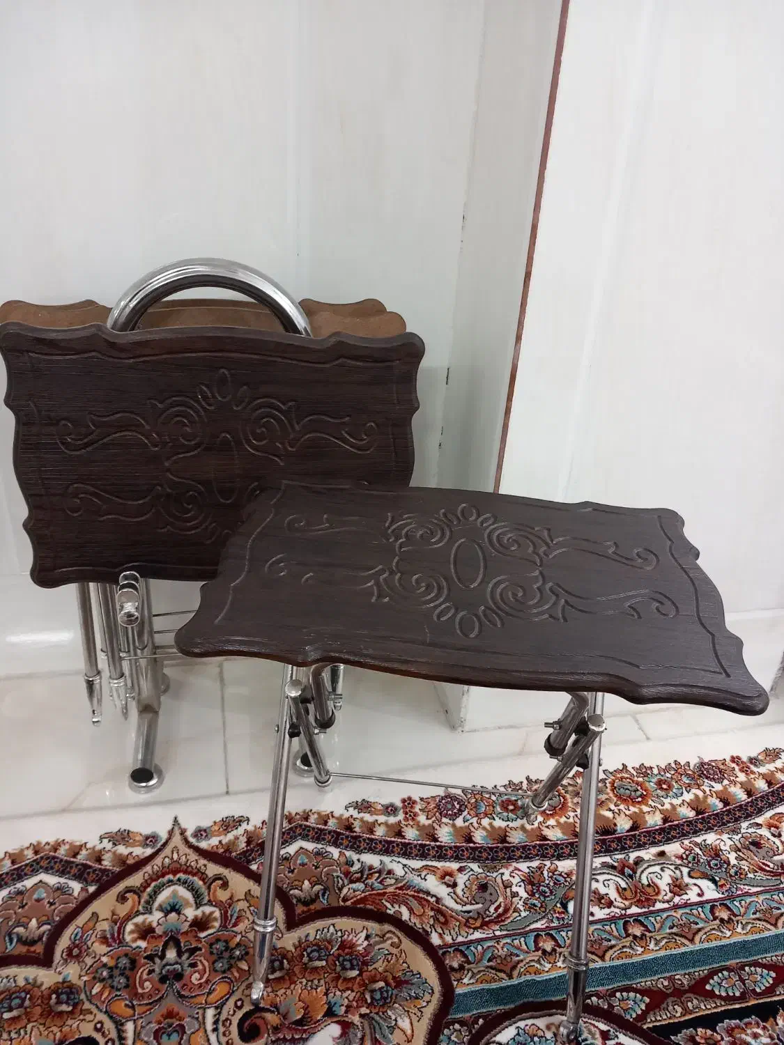 میز تاشو|مبلمان خانگی و میز عسلی|قم, شاه سید علی|دیوار