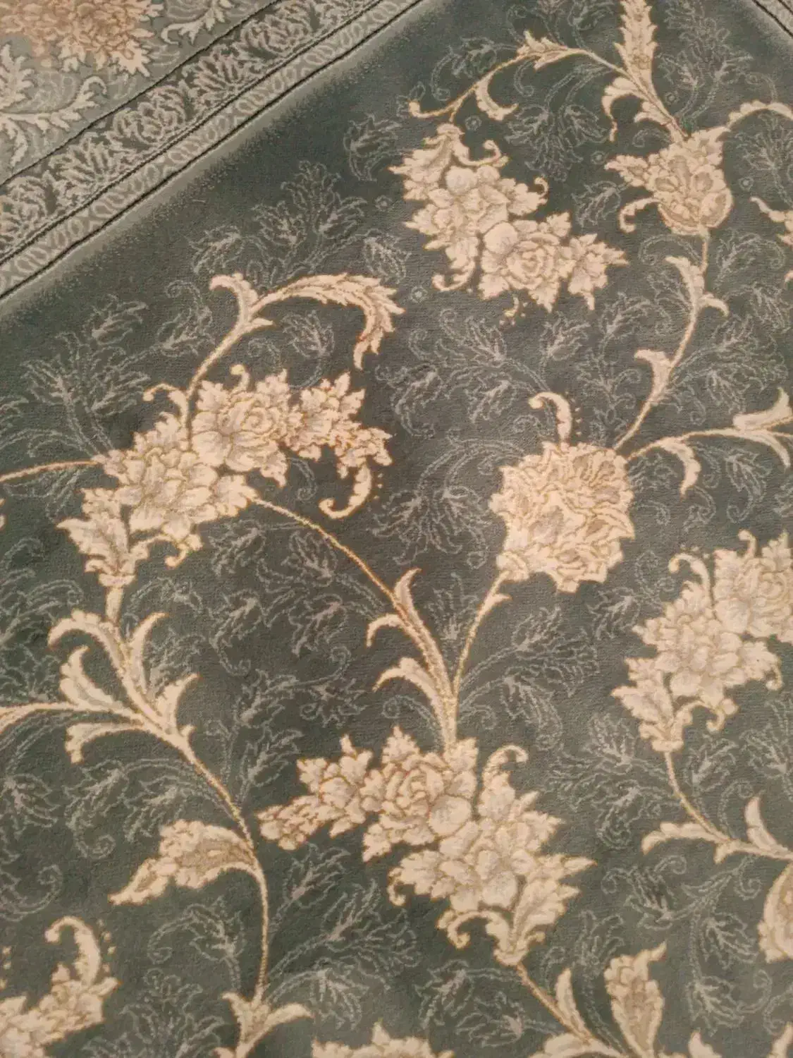 یک عدد فرش شیش متری درحد نو|فرش|محمدشهر, محمدشهر|دیوار