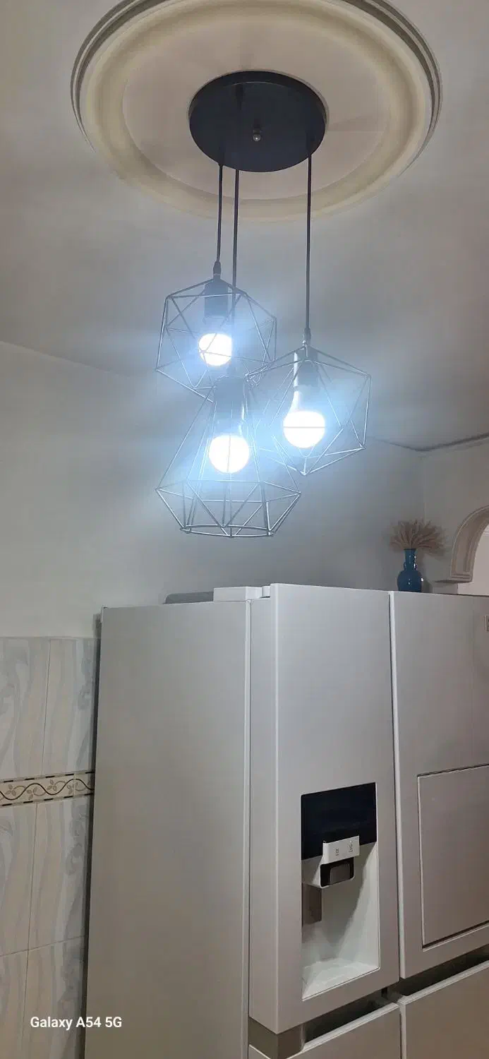 لوستر فلزی رنگ ثابت کاملا سالم|لوستر و چراغ آویز|محمدشهر, محمدشهر|دیوار