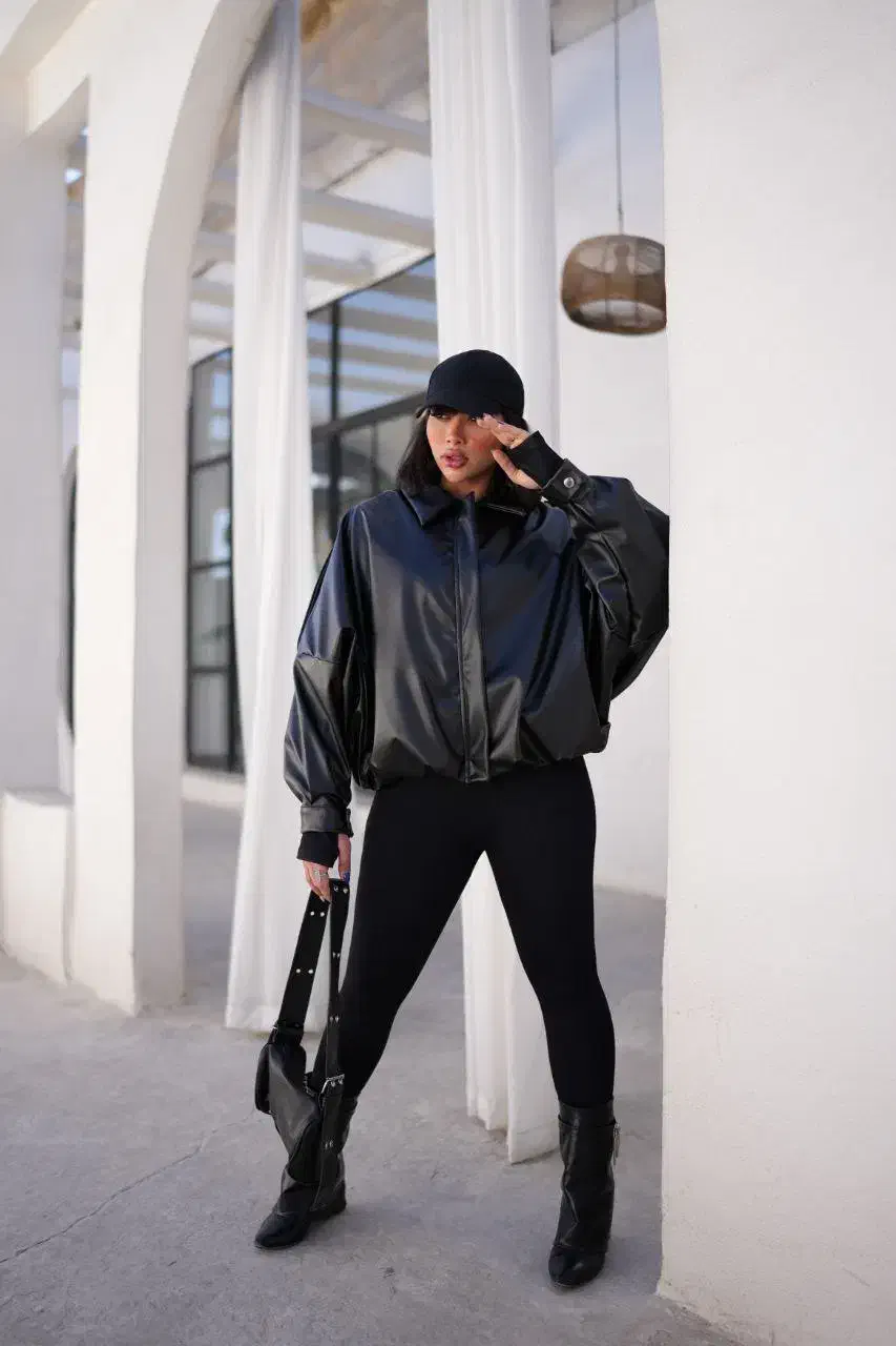 بامبر چرم|لباس|فردیس, فردیس|دیوار