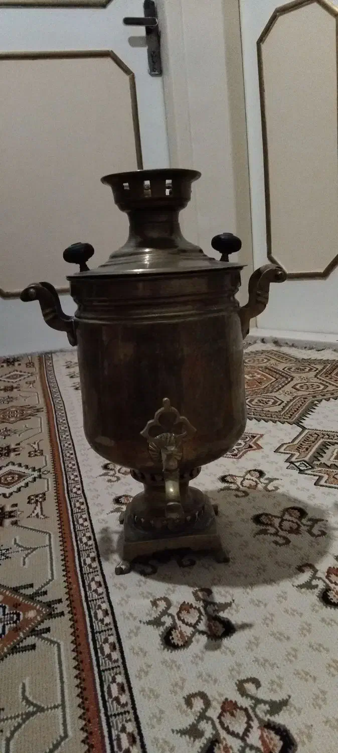 سماور زغالی ۶لیتری بزرگ|کلکسیون اشیاء عتیقه|نسیمشهر, |دیوار