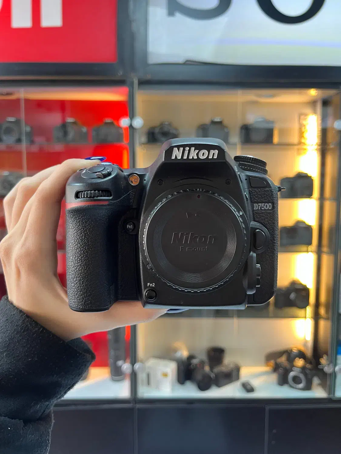 دوربین نیکون Nikon d7500 فقط بدنه|دوربین عکاسی و فیلمبرداری|کرج, گلشهر|دیوار