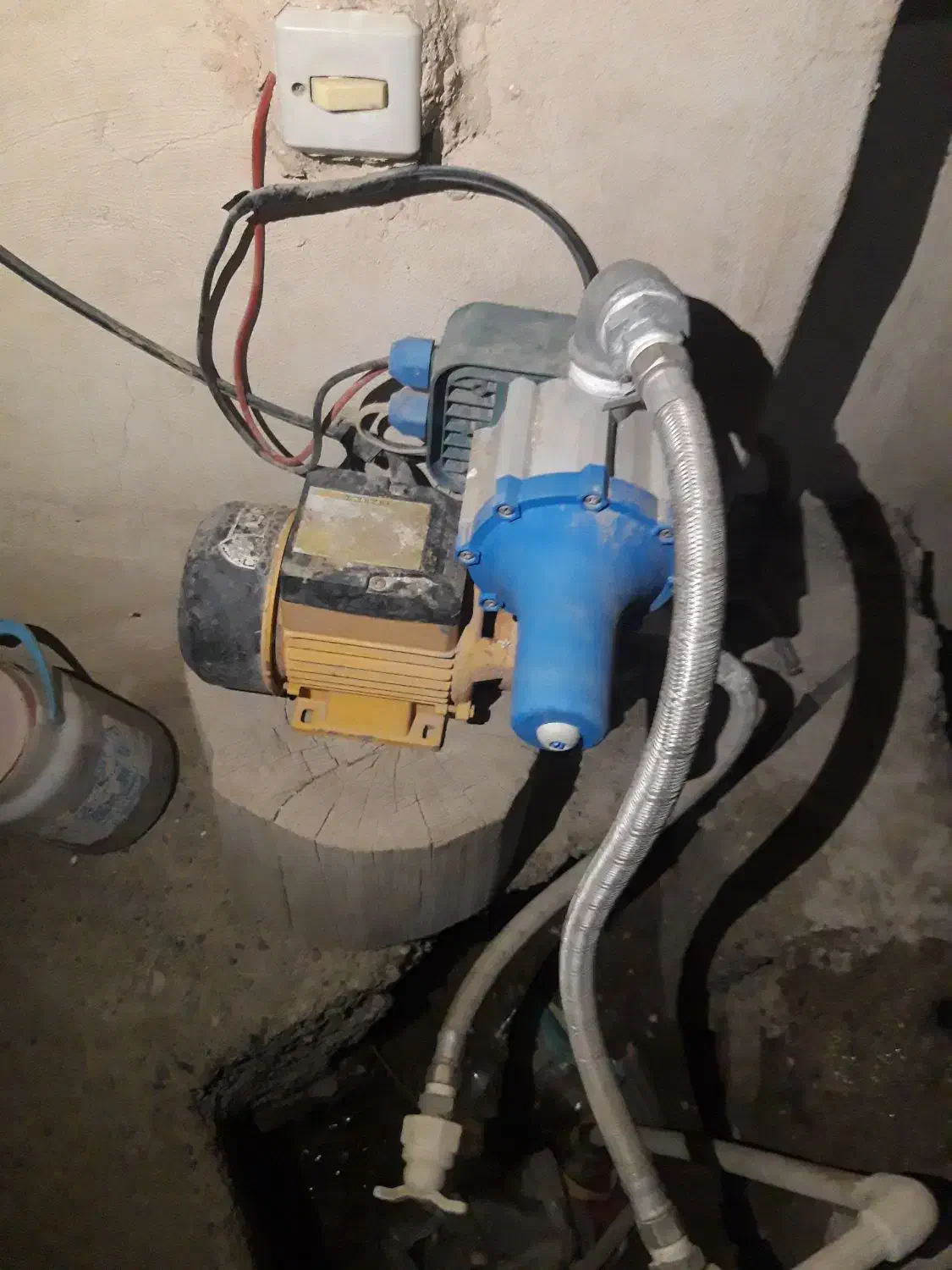 لوله کشی آب سردوگرم نصب وتعمیرپمپ آب|خدمات پیشه و مهارت|ایرانشهر, |دیوار