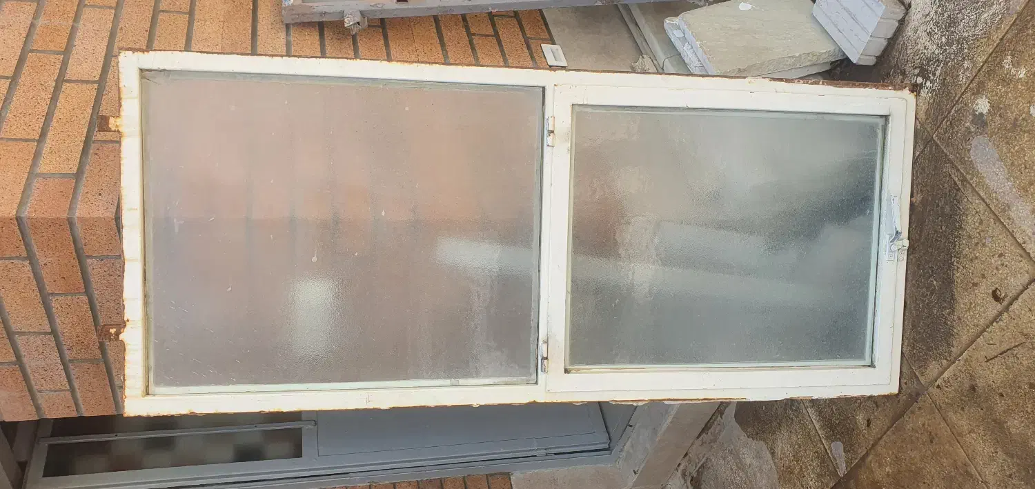 پنجره فلزی|مصالح و تجهیزات ساختمان|ابریشم, |دیوار