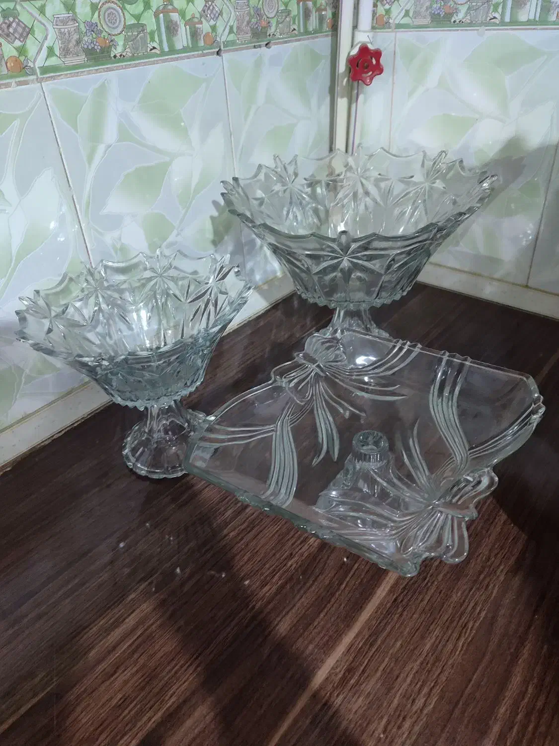 ظرف پذیرایی|ظروف سرو و پذیرایی|مشهد, طبرسی شمالی|دیوار