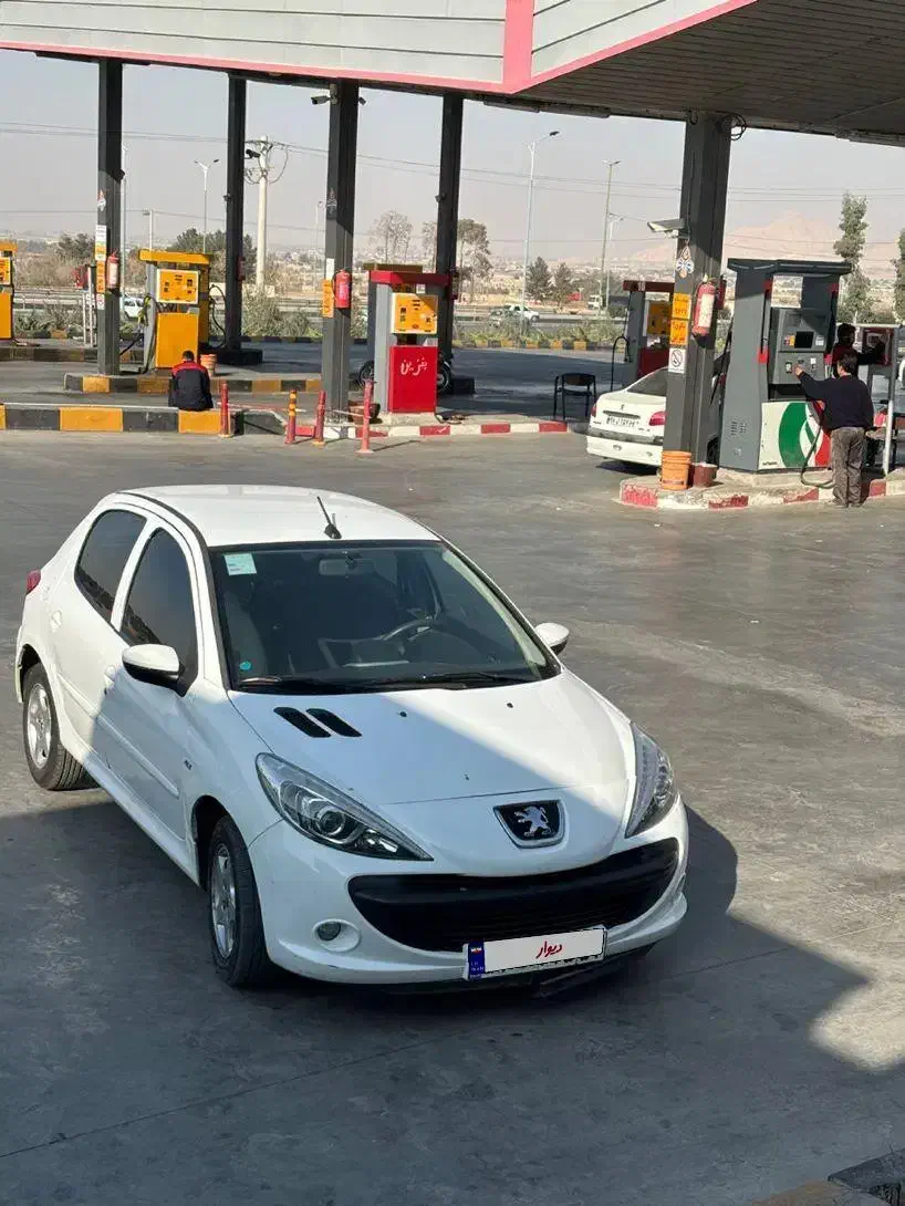 پژو ۲۰۷ اتومات مدل ۹۷|خودرو سواری و وانت|اصفهان, هفتون|دیوار