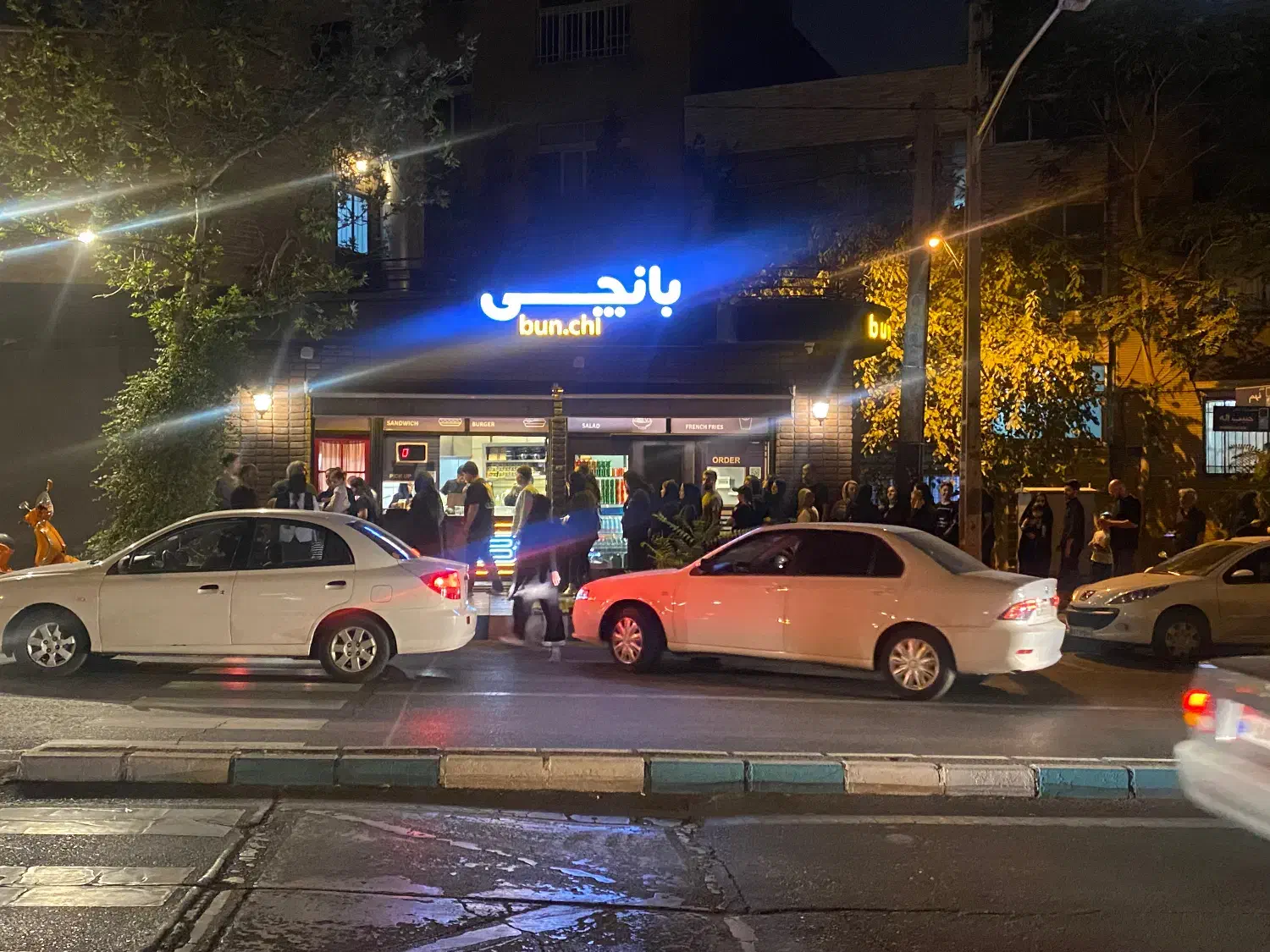 اجاره ملک فست فودموقعیت در ستارخان|اجارهٔ مغازه و غرفه|تهران, دریان‌نو|دیوار