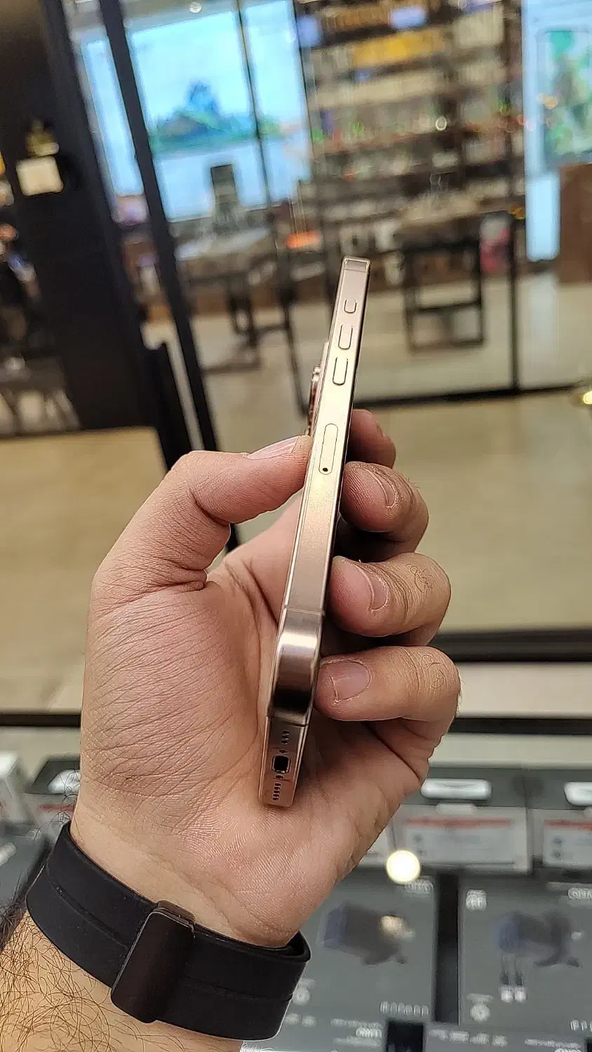 iphone 16pro 256 ZAA 2ماه انتن بدون ریجستر|موبایل|مشهد, بهشت|دیوار