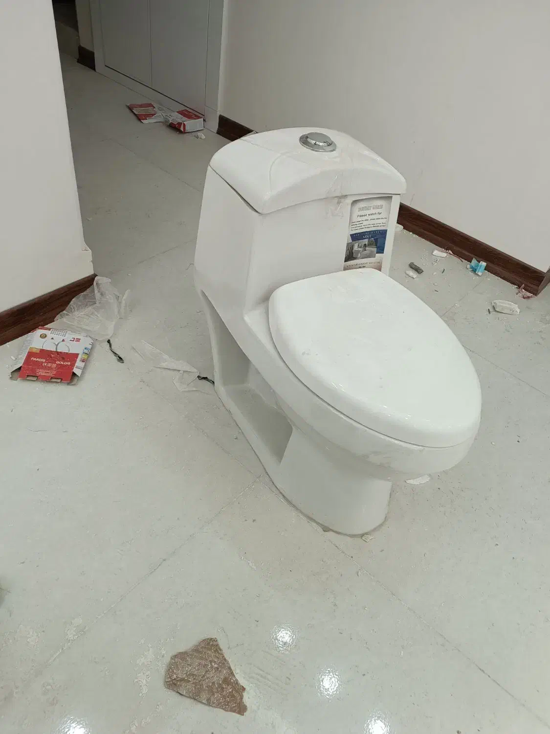 توالت فرنگی نو استفاده نشده|لوازم سرویس بهداشتی|خرمآباد, |دیوار