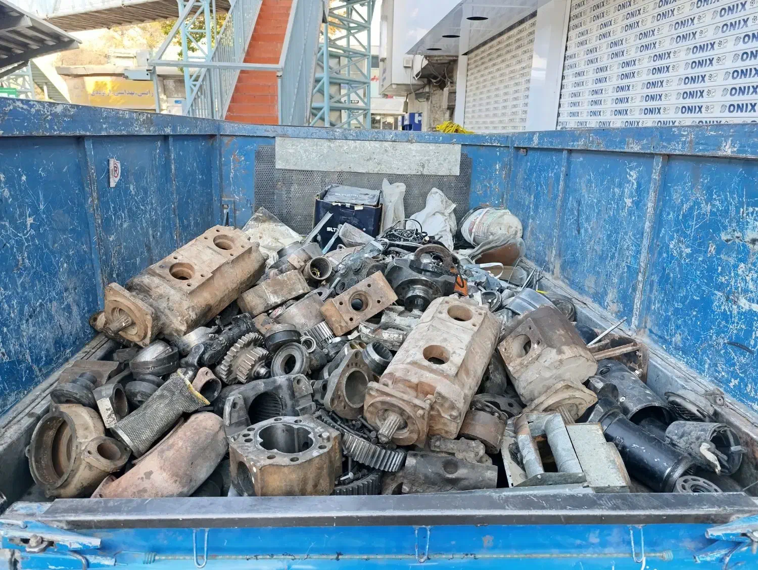 قطعات ماشین سنگین|قطعات یدکی و لوازم جانبی|نسیمشهر, |دیوار