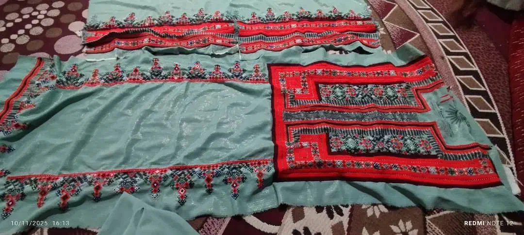 لباس|لباس|هامون, |دیوار