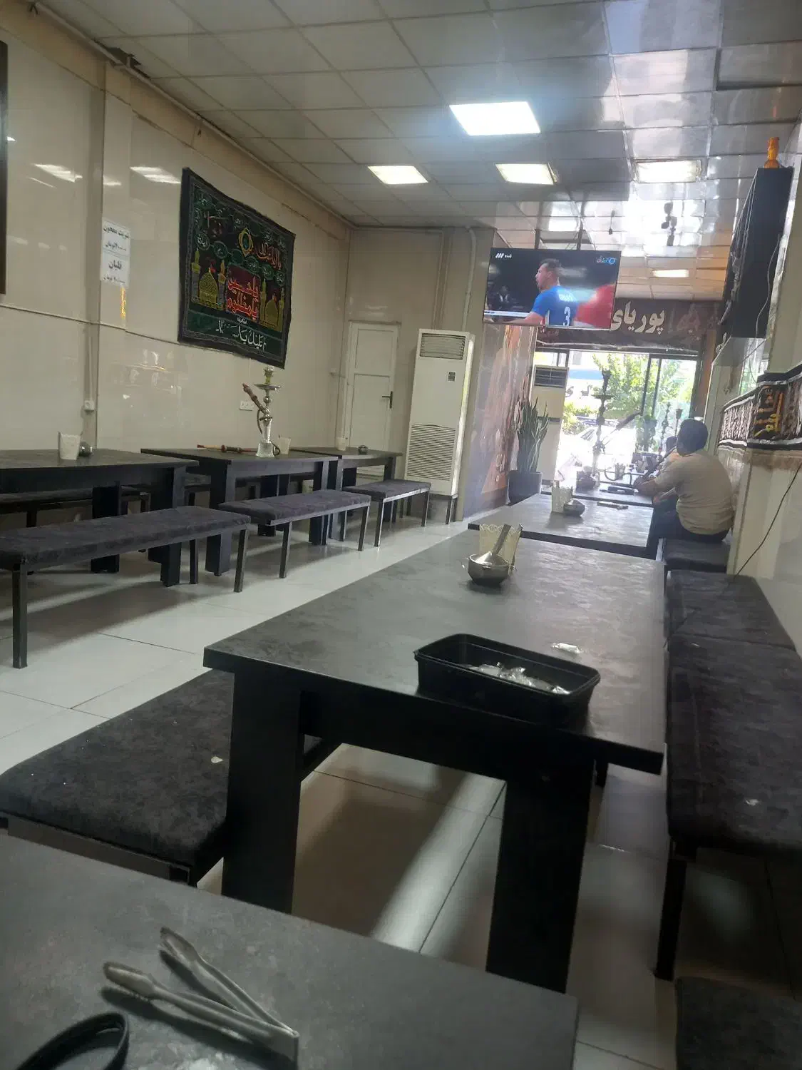 کارگر ساده یا ماهر جهت کار در قهوه خانه|استخدام خدمات فروشگاه و رستوران|تهران, شمیران‌نو|دیوار