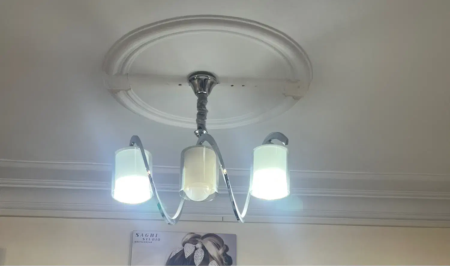 لوستر ۳ شعله در حد آکبند|لوستر و چراغ آویز|فردیس, فردیس|دیوار