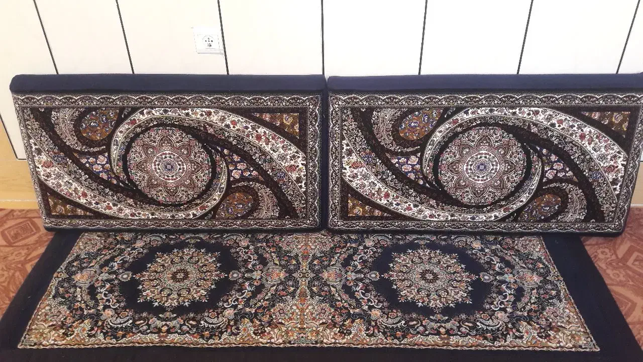 یک جفت پشتی و زیر پشتی|پشتی|خوانسار, |دیوار