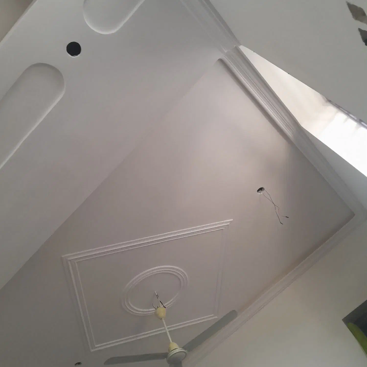 سفیدکاری و پلاستر گچ|استخدام معماری، عمران و ساختمانی|بهبهان, |دیوار