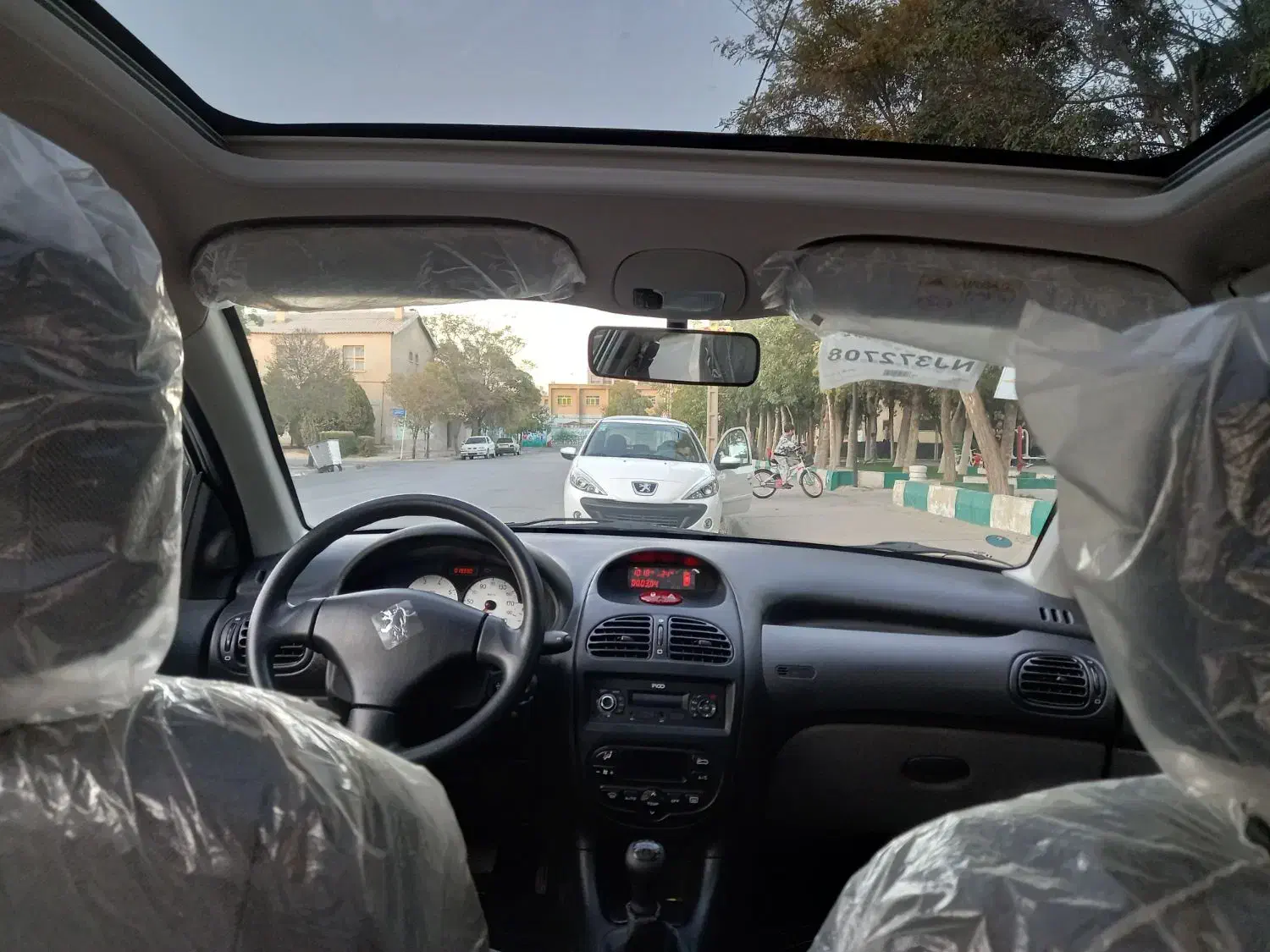 پژو ۲۰۶ تیپ ۳ مدل ۱۴۰۱|خودرو سواری و وانت|اراک, |دیوار