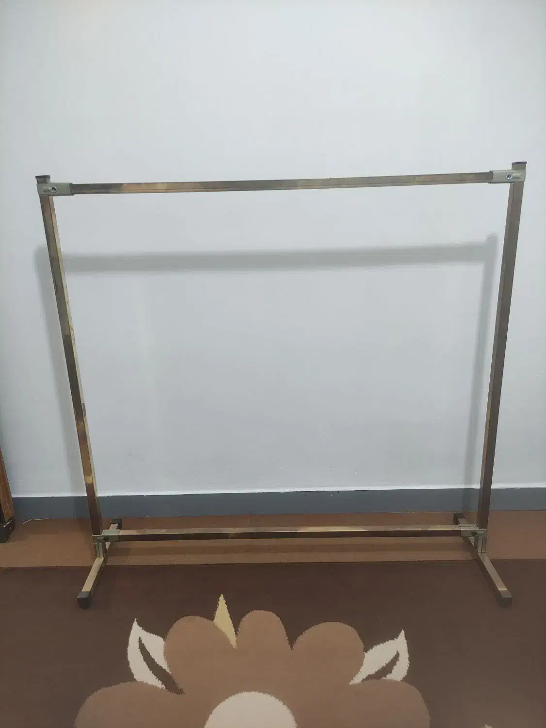 رگال لباس درحد نو|بندرخت و رختآویز|خرمآباد, |دیوار