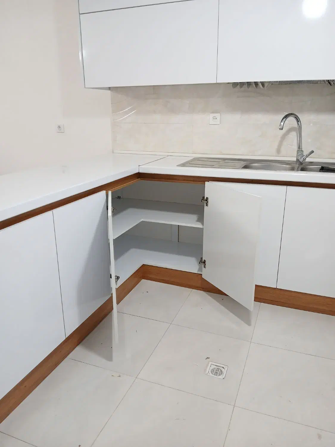 دکوراسیون،کابینت،|مصالح و تجهیزات ساختمان|گلبهار, شهر جدید گلبهار|دیوار