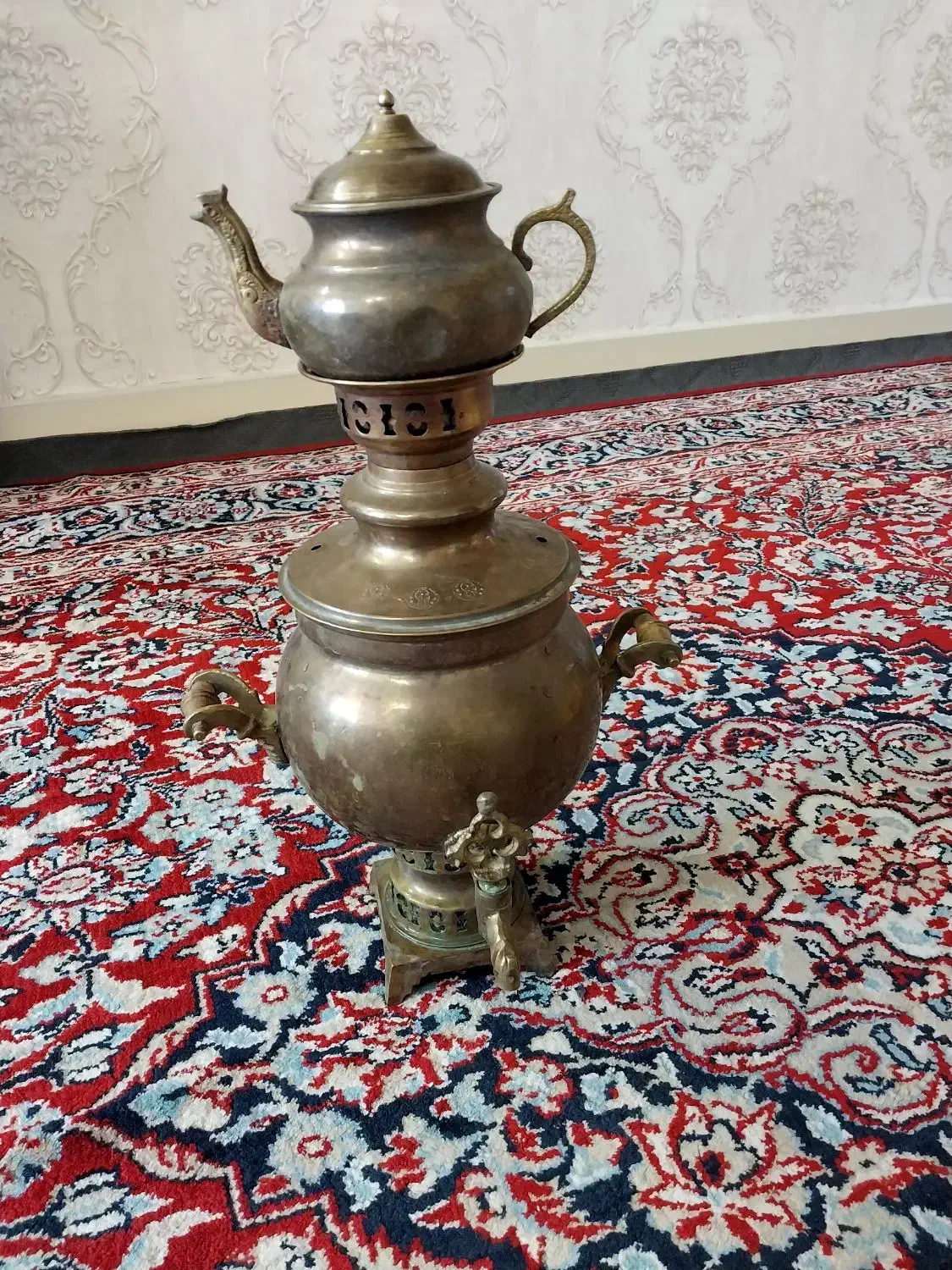 سماور ذغالی برنجی با قوری|سماور، چای‌ساز، قهوه‌ساز|قم, بنیاد|دیوار