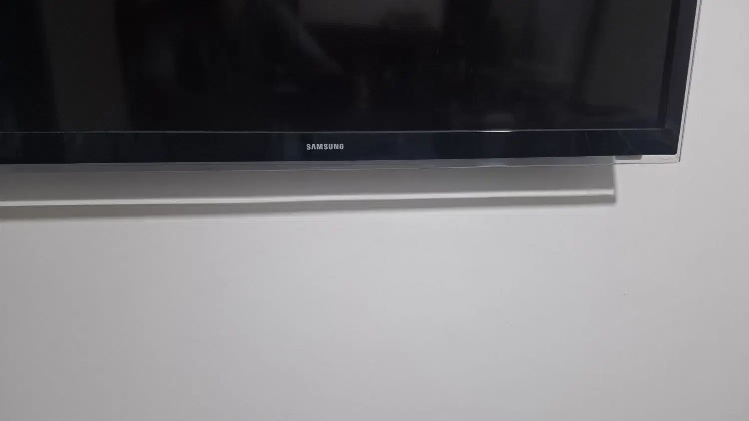 تلوزیون LED سامسونگ ۳۲ اینچ|تلویزیون و پروژکتور|ساوه, |دیوار