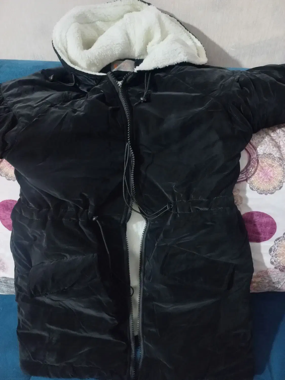 کاپشن|لباس|سنندج, |دیوار