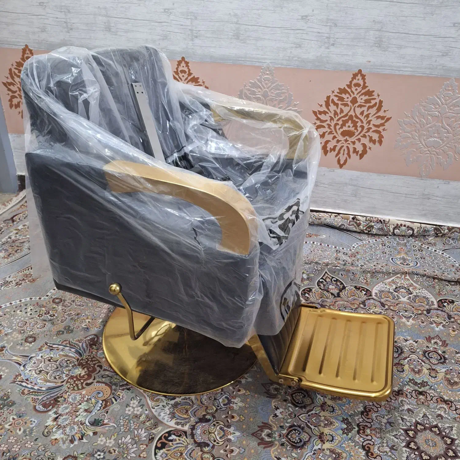 صندلی جک پدالی آرایشگاهی|آرایشگاه و سالن‌های زیبایی|سراوان, |دیوار