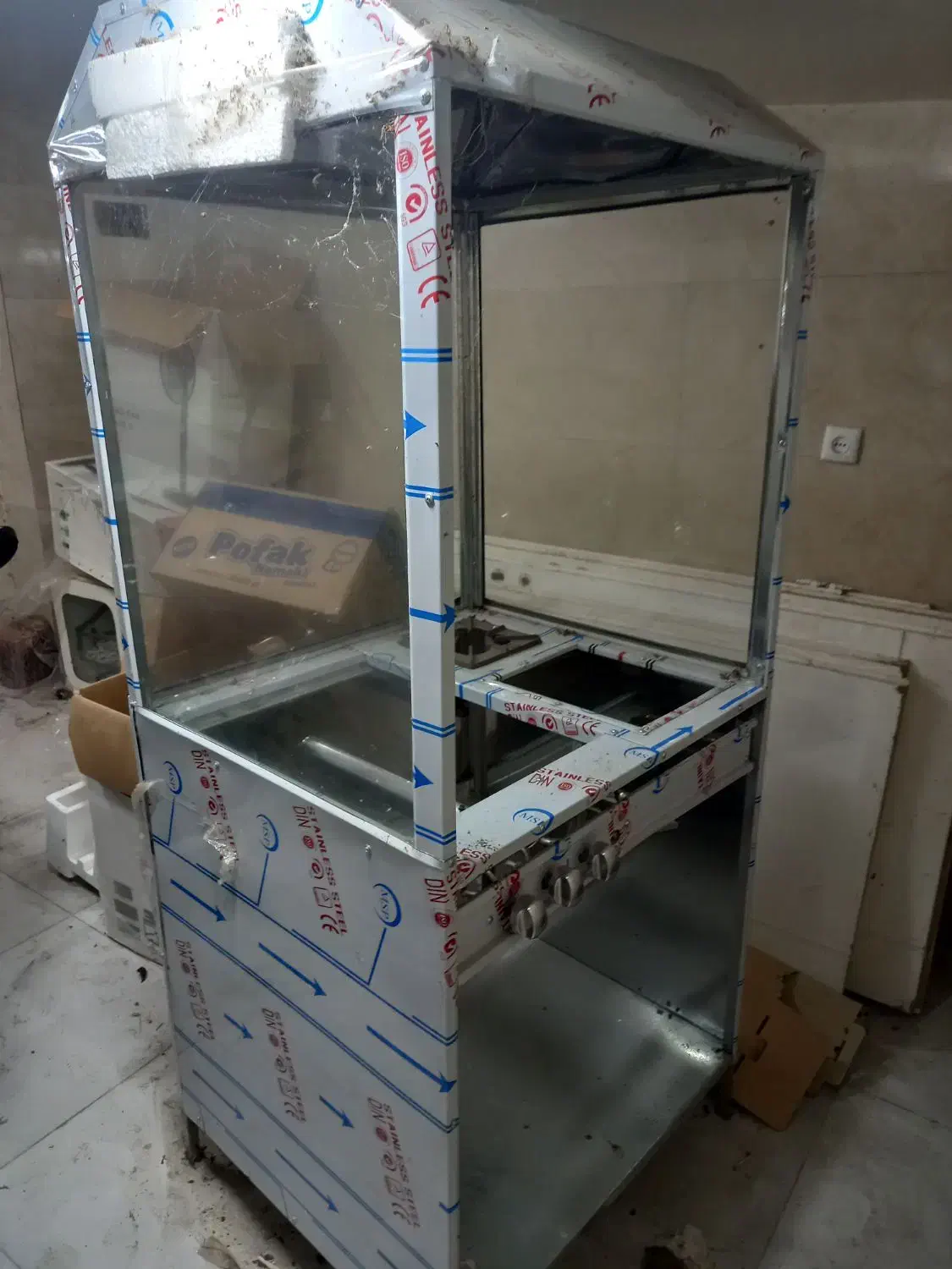 فر پیتزا ۹ بشقاب همراه با فر ساندویچ|کافی‌شاپ و رستوران|رودسر, |دیوار