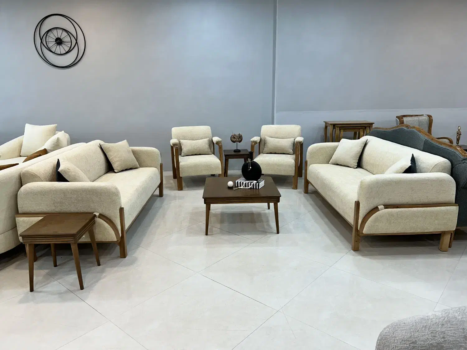 انواع مبل راحتی با ضمانت۳ساله|مبلمان خانگی و میز عسلی|سبزوار, قلعهنو دهزار|دیوار